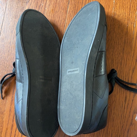 Mens black leather sneakers barely worn if at all - Picture 3 of 3